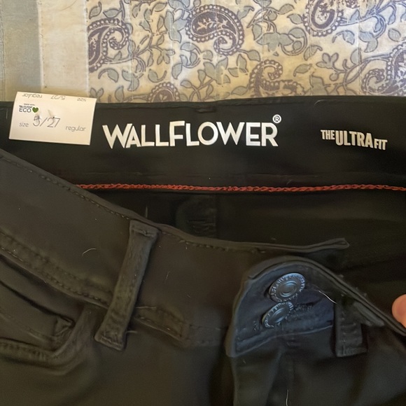 Jeans - Picture 6 of 7